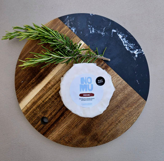 Camemberti black garlic